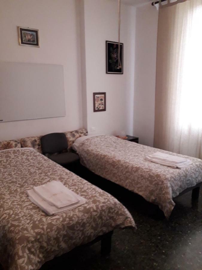 Isola Bi Bed & Breakfast มิลาน ภายนอก รูปภาพ